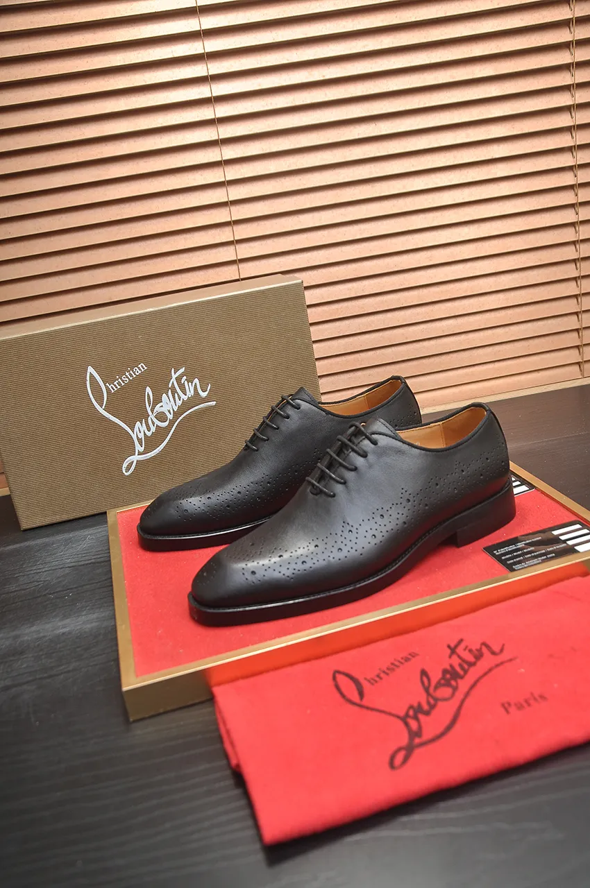 Men's shoes 💰620💶 [Chrstian Loubotin] Red-soled shoes 💋Original mold opening, the highest version on the market, purely handmade ➕Imported cowhide uppers, first-layer water-dyed cowhide lining! Original EU high-gloss outsole. 38 to 45 (45 customized)